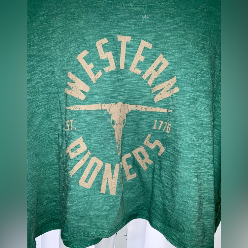 Women’s crop top